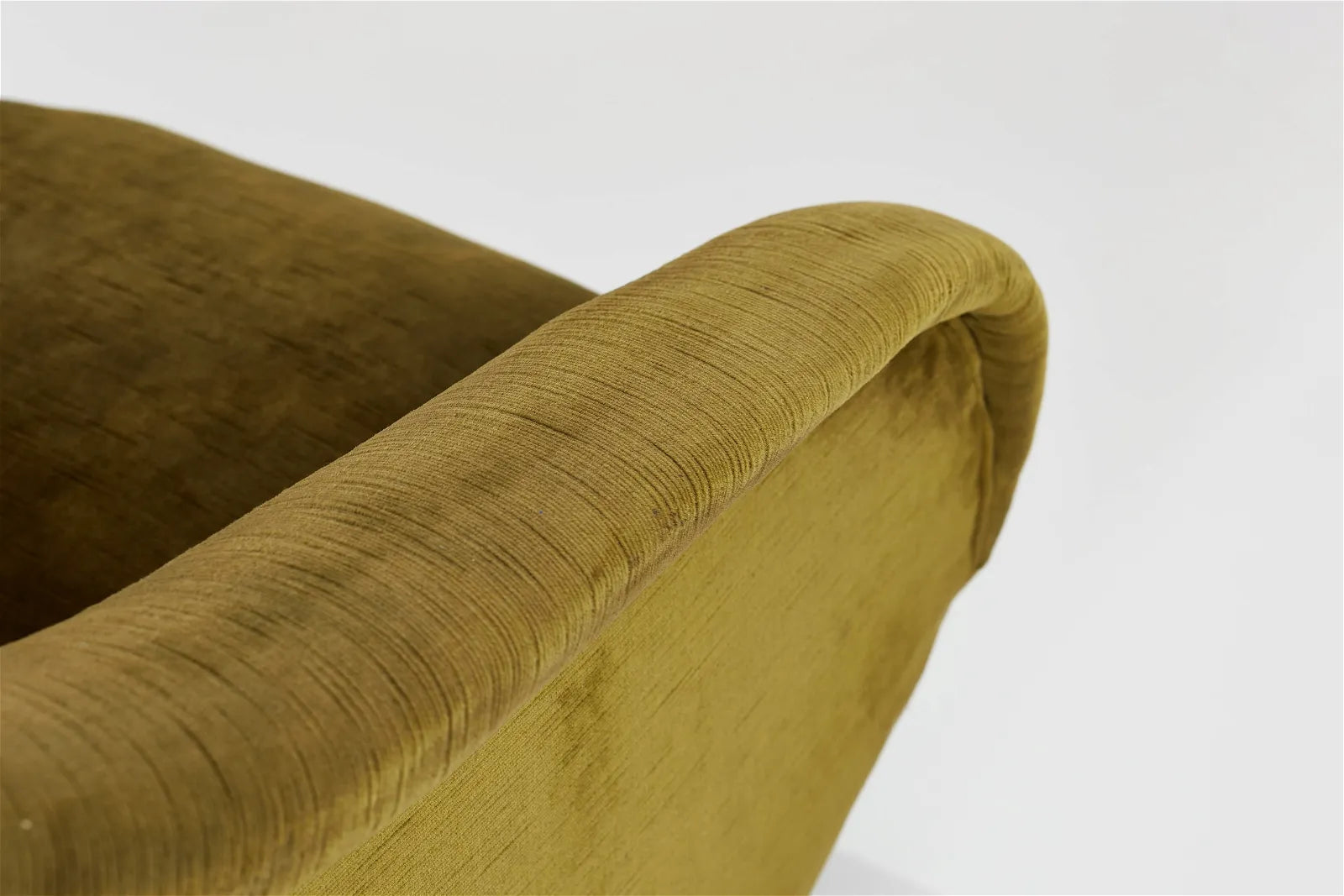 Italian Lounge Chair